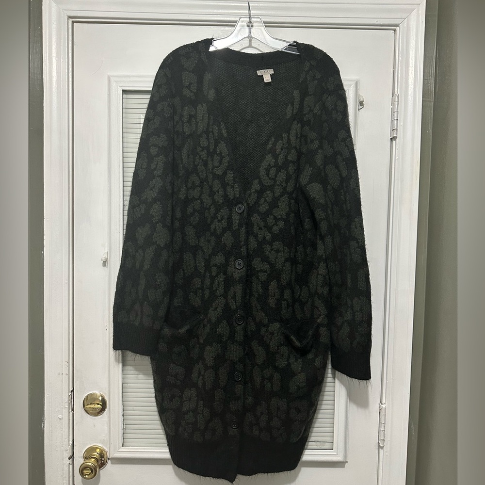 LOGO by Lori Goldstein L Paw Long Button Front Cardigan Sz XL